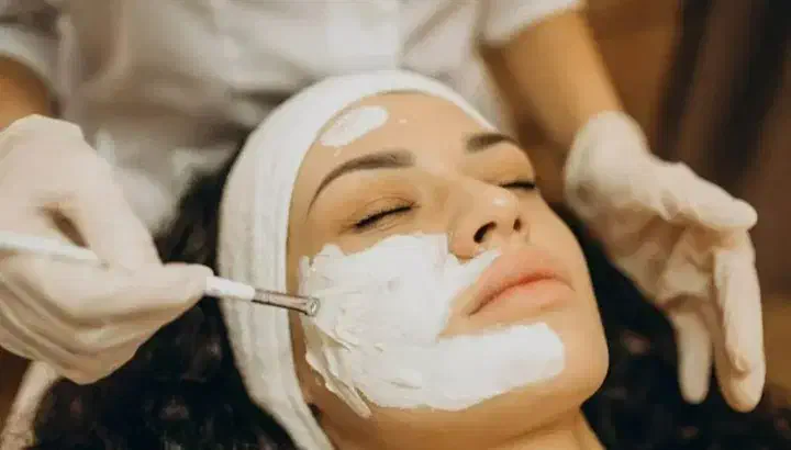 فیشیال تخصصی وسم زدایی برای بدن و پوست شما|خدمات آرایشگری و زیبایی|قم, پردیسان|دیوار