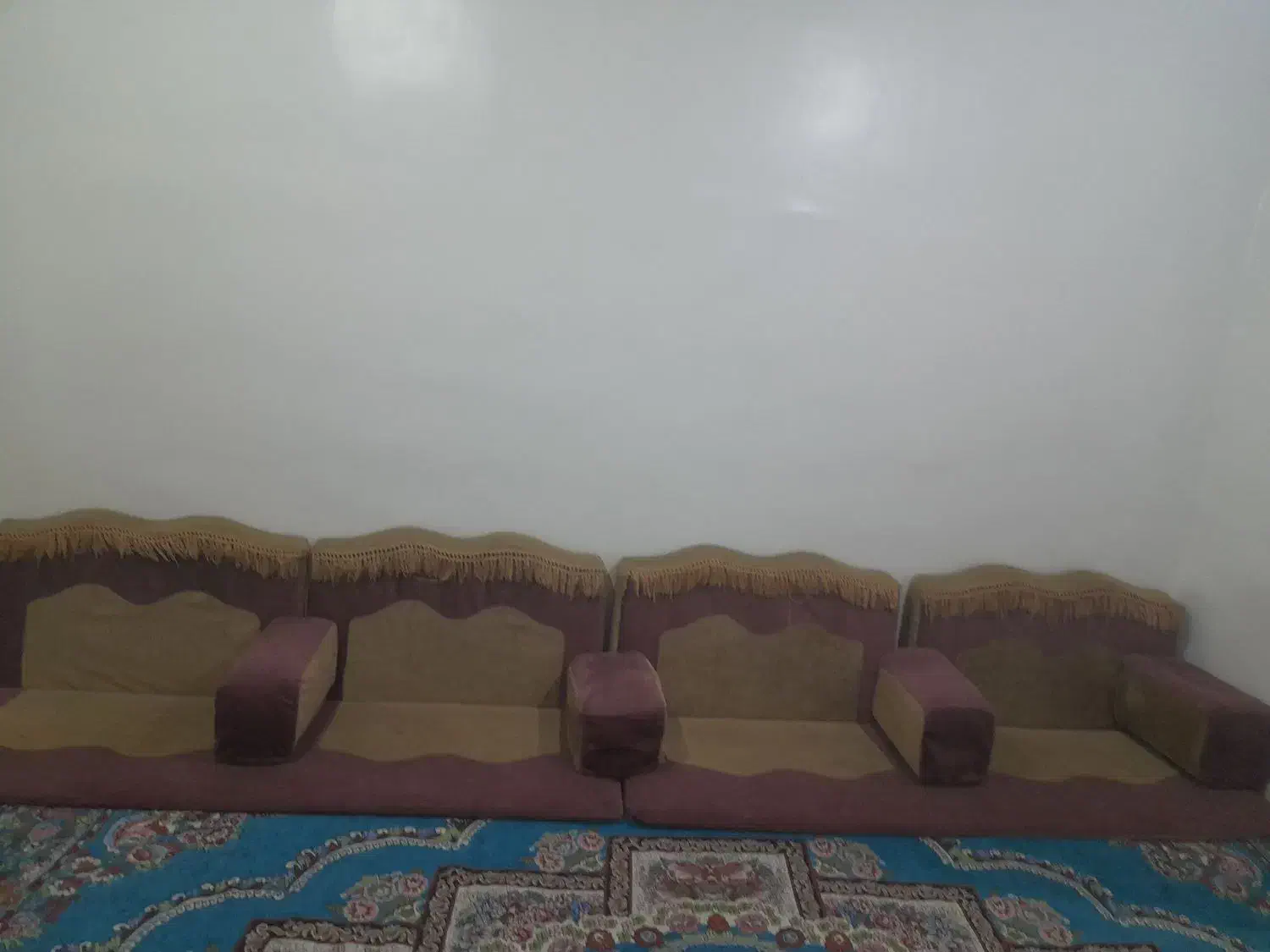 پشتی خلیجی|مبلمان خانگی و میز عسلی|اهواز, ۳۰ متری|دیوار