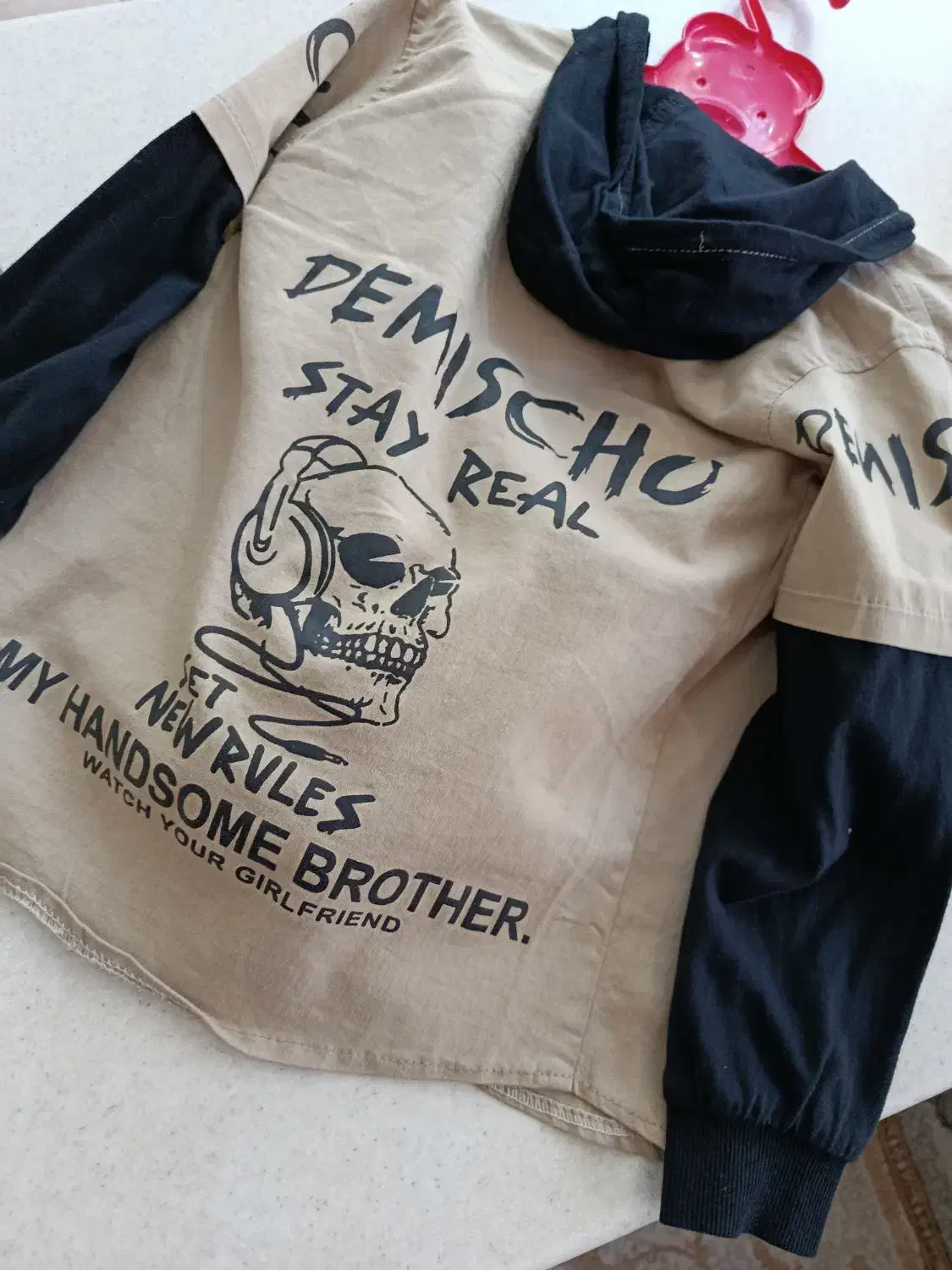 حراج تعدادی لباس بچگانه ارزون|کفش و لباس بچه|بهار, |دیوار