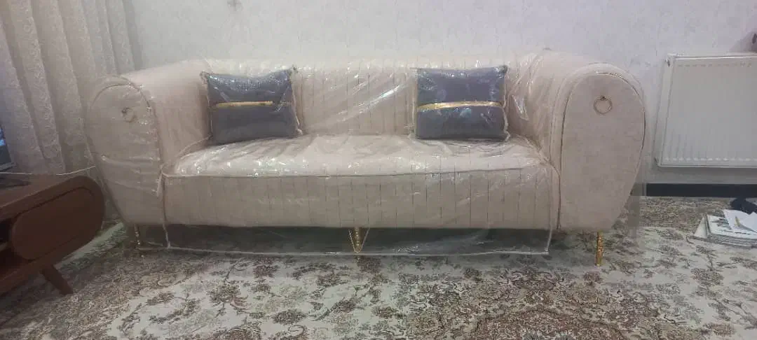 مبل هشت نفره|مبلمان خانگی و میز عسلی|فولادشهر, مسکن مهر فولادشهر|دیوار