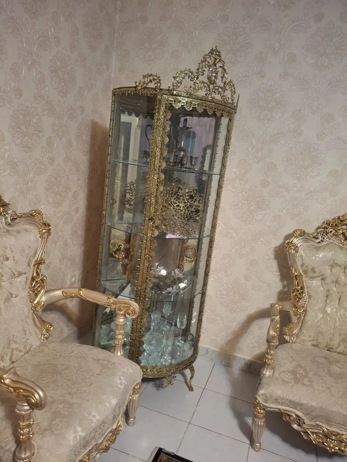 بوفه برنجی متوسط|بوفه، ویترین، کنسول|تبریز, |دیوار