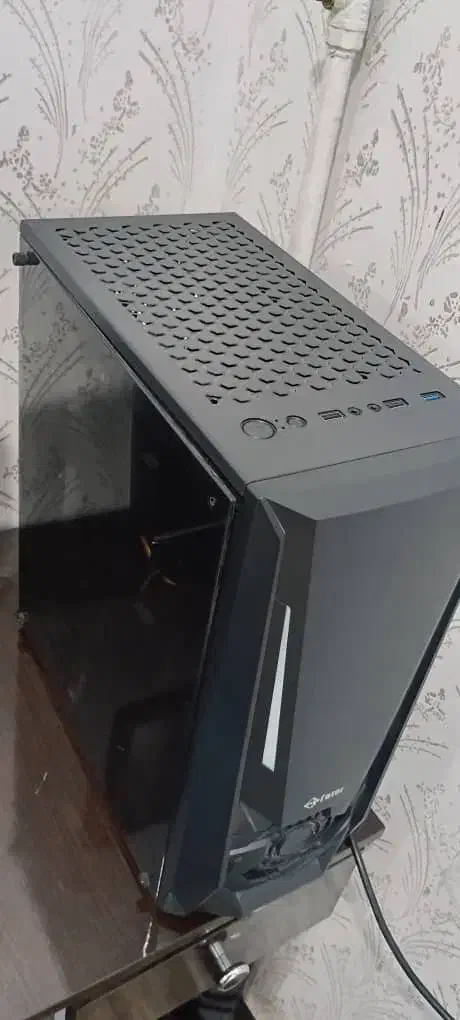 کیس gaming(RGB)|رایانه رومیزی|اهواز, کمپلو جنوبی|دیوار