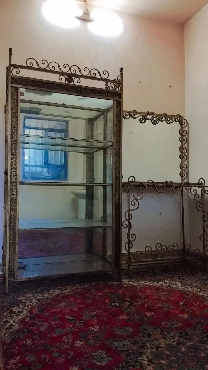 بوفه و میز آیینه فرفورژه|بوفه، ویترین، کنسول|بروجرد, |دیوار