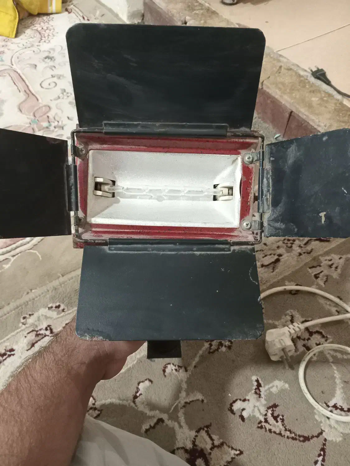 پرژکتور|لامپ و چراغ|رباط‌کریم, الارد|دیوار