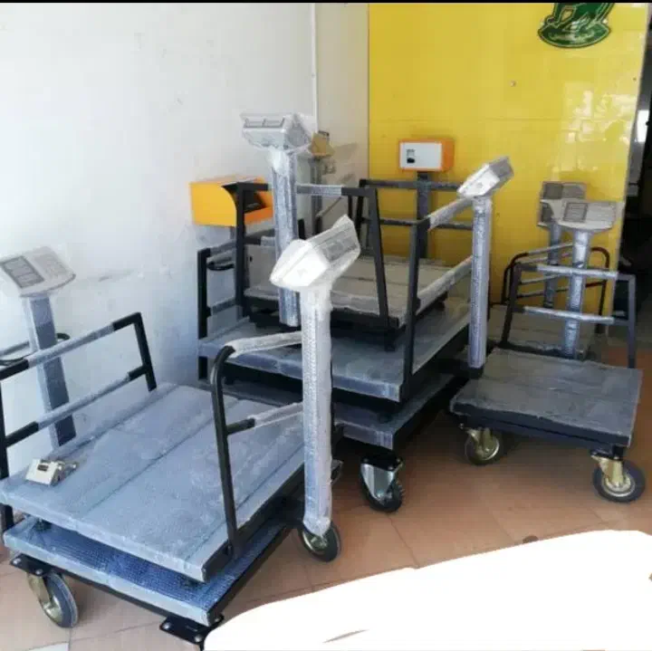 تولید باسکول 80/80چرخدار و ترازوی علمکدار|فروشگاه و مغازه|مشهد, عباسآباد|دیوار