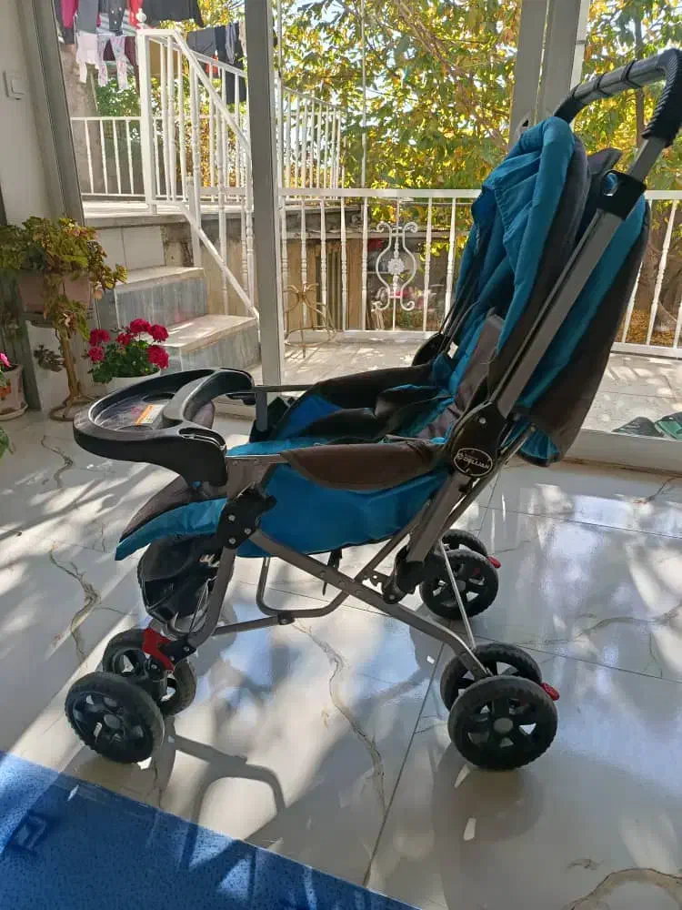 کالسکه و صندلی غذا کودک|کالسکه و لوازم جانبی|فولادشهر, مسکن مهر فولادشهر|دیوار