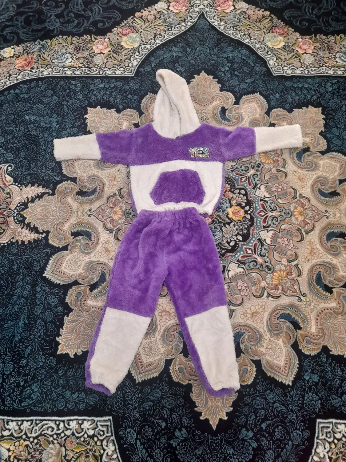 لباس|لباس|اشتهارد, |دیوار