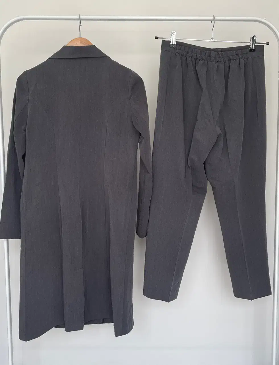 مانتو شلوار اداری(پرداخت امن نداریم)|لباس|شیراز, دکتر حسابی|دیوار