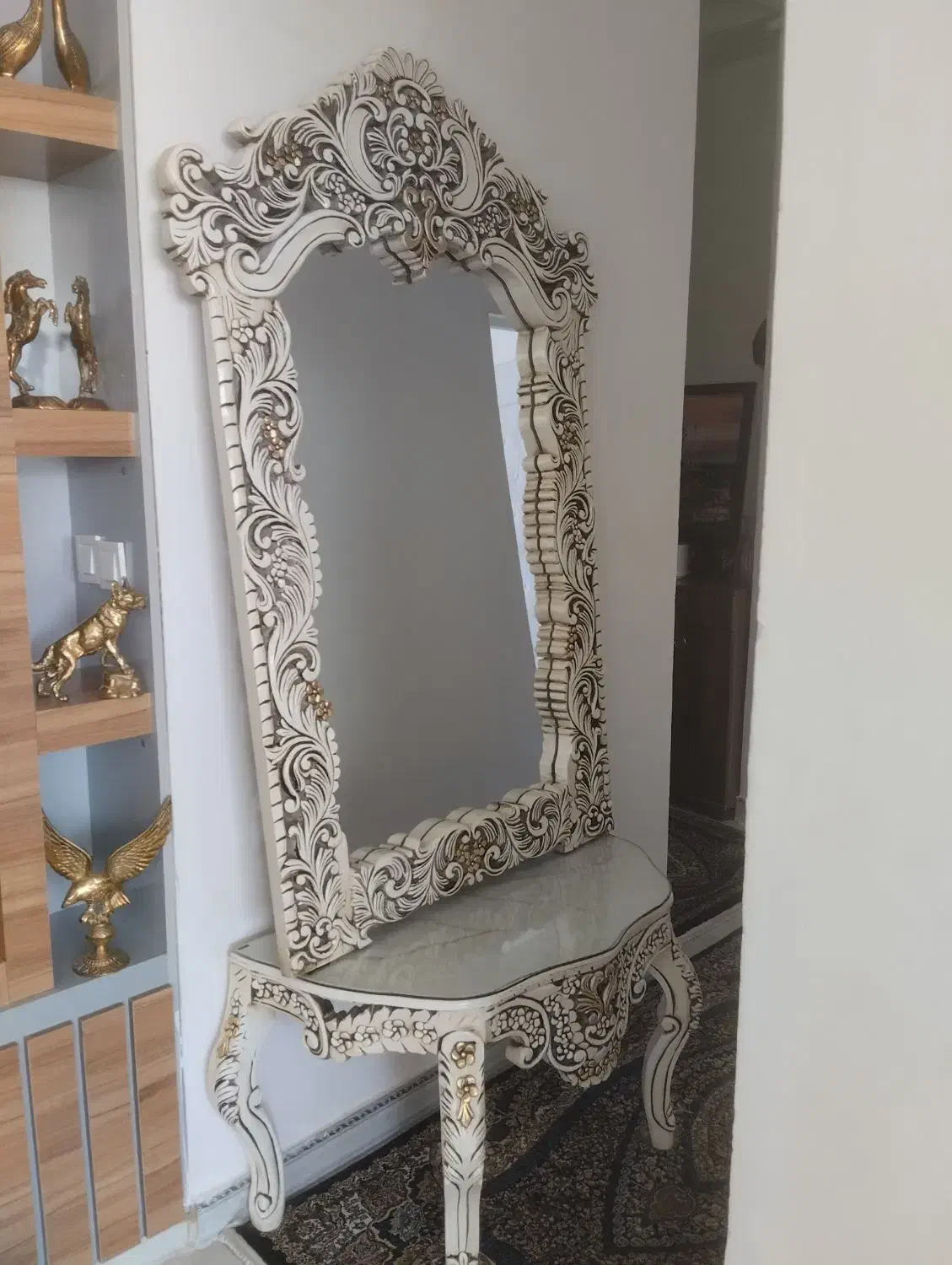 کنسول و کتونی و بوت|بوفه، ویترین، کنسول|تویسرکان, |دیوار