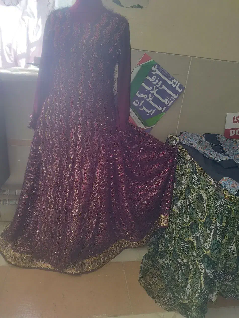 فروش دو دست لباس محلی  با روسری و دستمال|لباس|پادنا, |دیوار