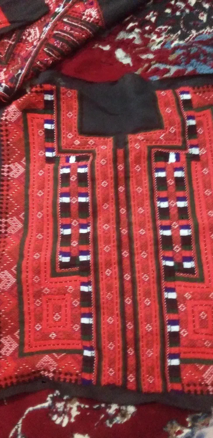 زی استین|لباس|هیرمند, |دیوار