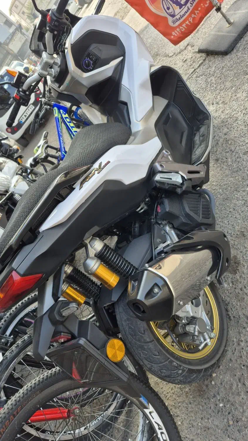 موتور Adv 150 کم کارمدل۴۰۳|موتورسیکلت|رشت, پاستوریزه|دیوار