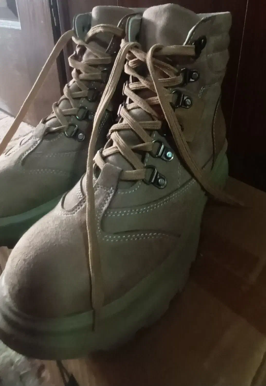 کفش کوهنوردی زنانه|کیف، کفش، کمربند|مشهد, امامیه (شهرک غرب)|دیوار