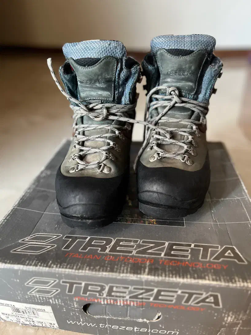 کفش کوهنوردی زنانه زمستانه ترزتا|کوهنوردی و کمپینگ|تهران, سهروردی|دیوار