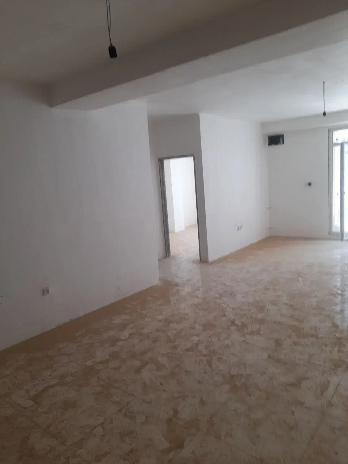 اپارتمان ۹۵ متری نما سنگ درشهر جدید هشتگرد|فروش آپارتمان|هشتگرد, شهرک پامچال|دیوار