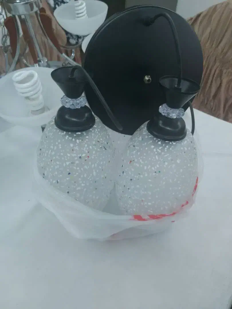 لوستر سه آویزه|لوستر و چراغ آویز|کرج, کوی زنبق|دیوار