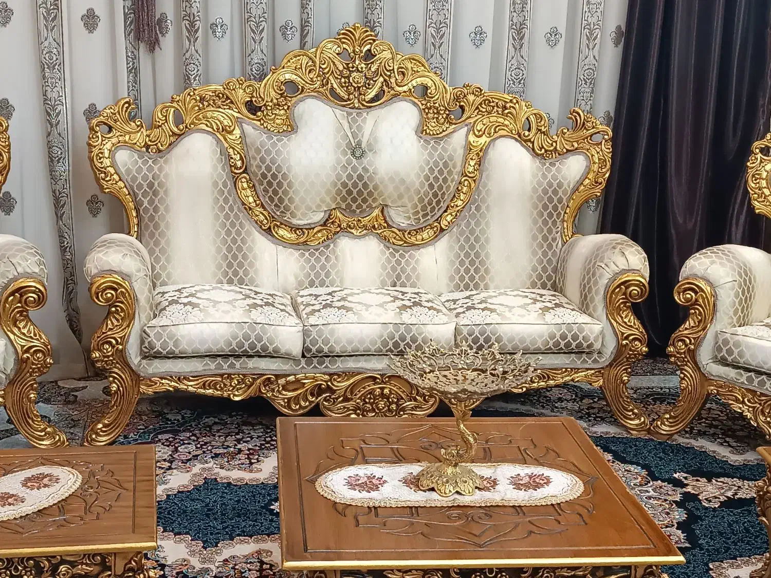 مبل سلطنتی شاهنشین 9نفر باغذاخوری6نفره درحدنونو|مبلمان خانگی و میز عسلی|بروجرد, |دیوار