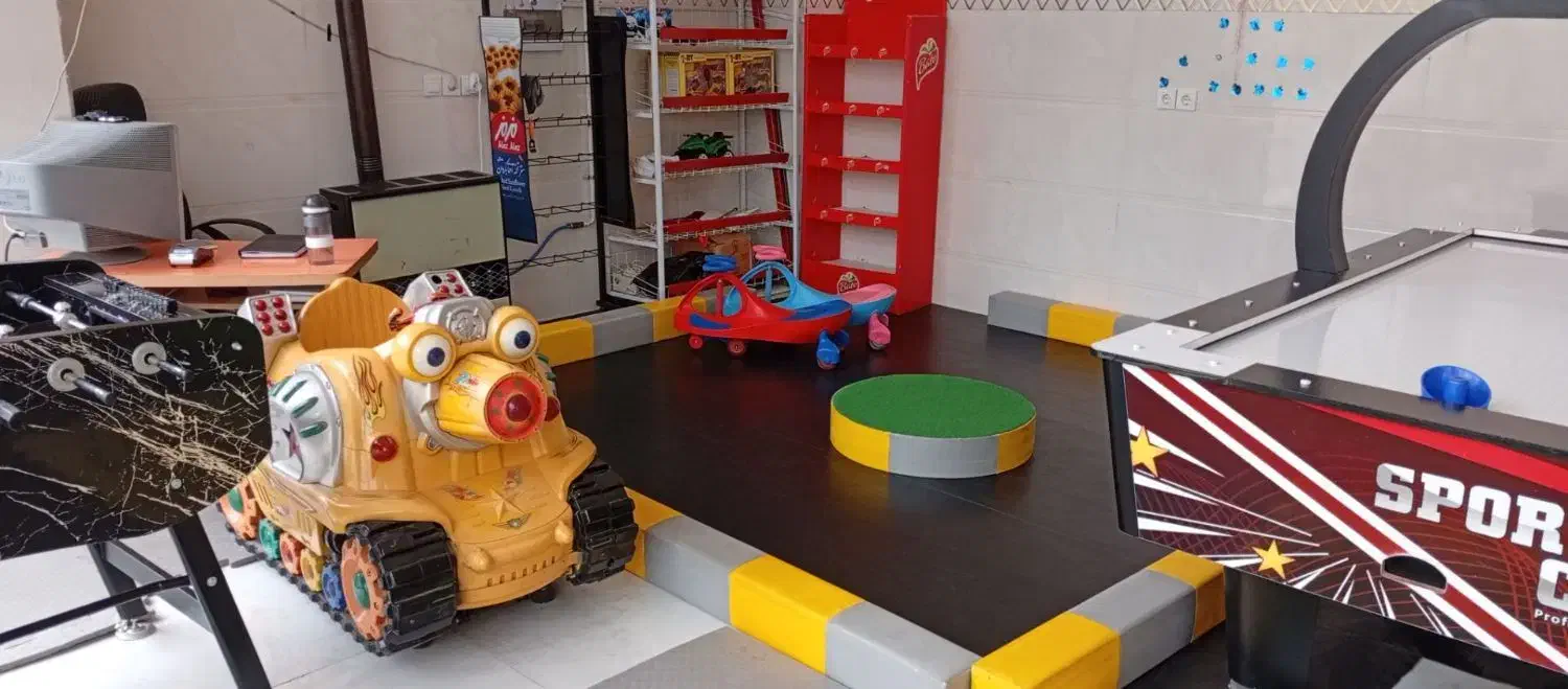 وسایل کامل خانه بازی فقط چند ماه استفاده شده|اسباببازی|سنقر, |دیوار