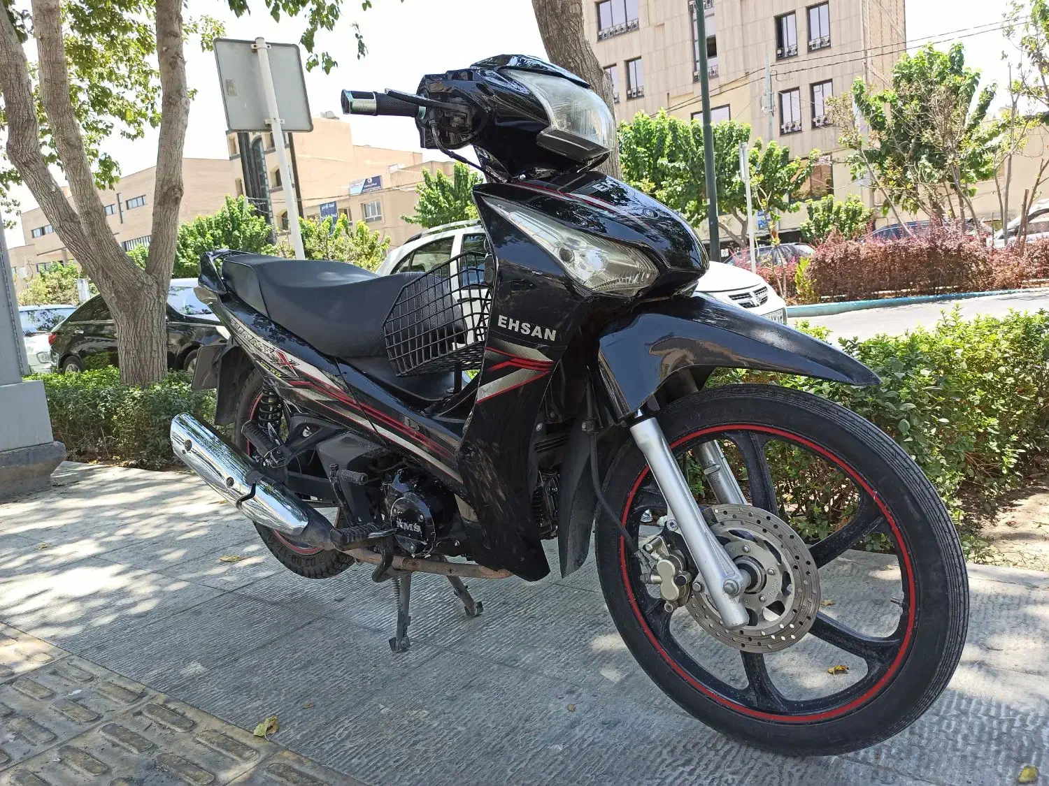 موتور بی کلاج احسان مدل 94|موتورسیکلت|اصفهان, باغ فردوس|دیوار