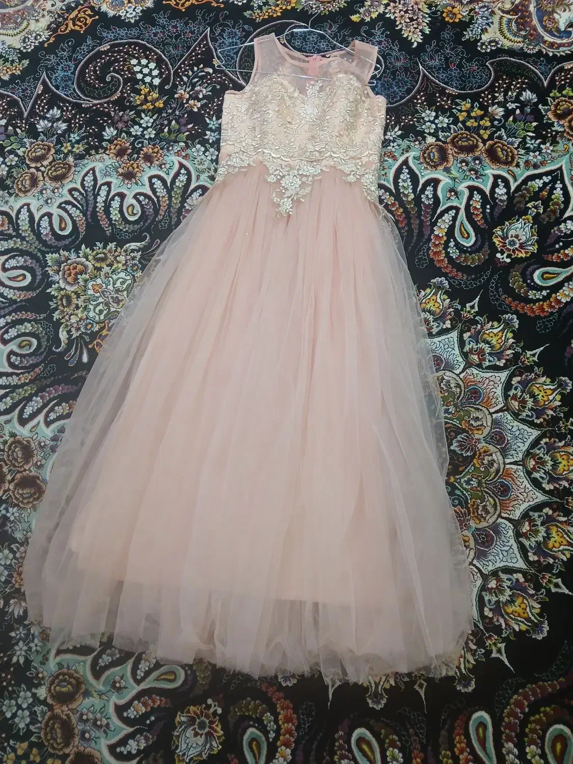 لباس مجلسی|لباس|قم, پاسدار|دیوار