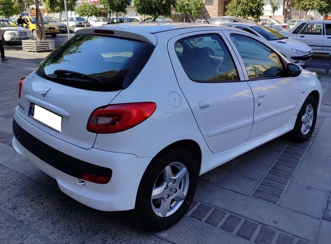 پژو ۲۰۷ اتومات مدل ۹۷|خودرو سواری و وانت|شیراز, سیلو|دیوار