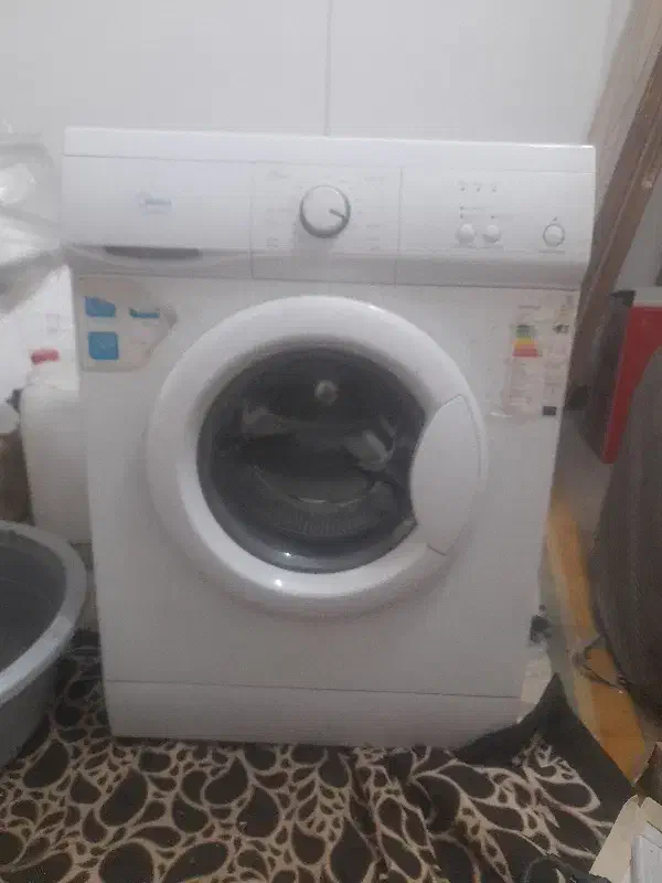 لباسشویی|ماشین لباسشویی و خشک‌کن لباس|خمینی‌شهر, |دیوار