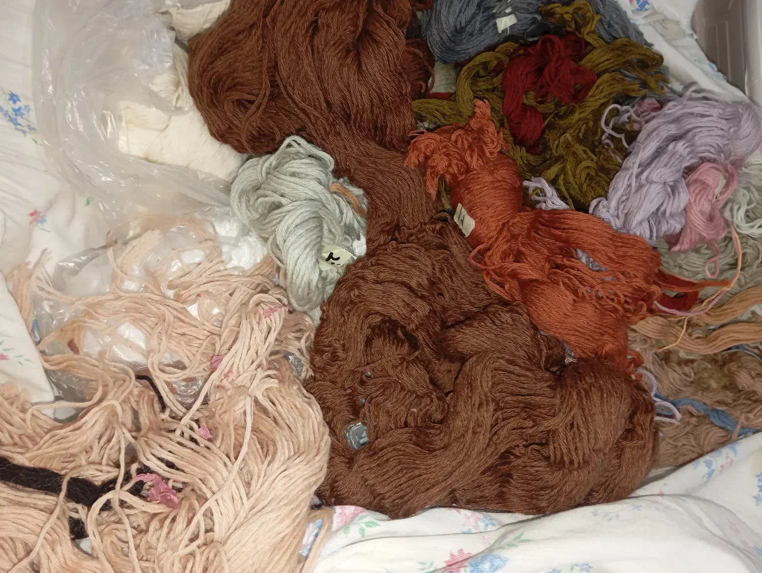 فرش نیمه بافت مدل ماهی|فرش|خوی, |دیوار