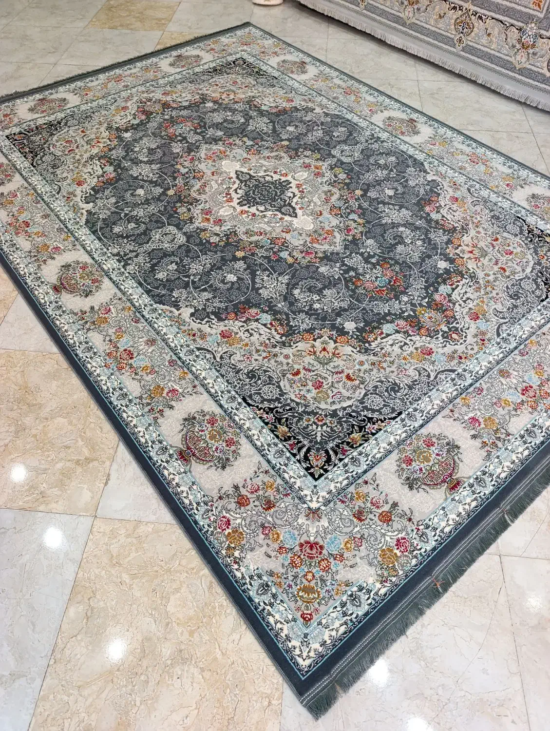 فروش ویژه ۳تخته ۹متری آکبند زیر قیمت|فرش|نظرآباد, رسالت|دیوار