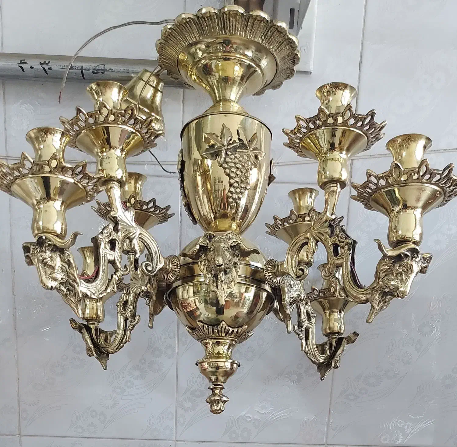 لوستر برنز نو چهار شاخه   استفاده نشده|لوستر و چراغ آویز|تبریز, |دیوار