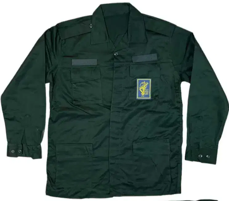 اورکت سبز و لباس صفی عملیاتی|لباس|رشت, دخانیات|دیوار