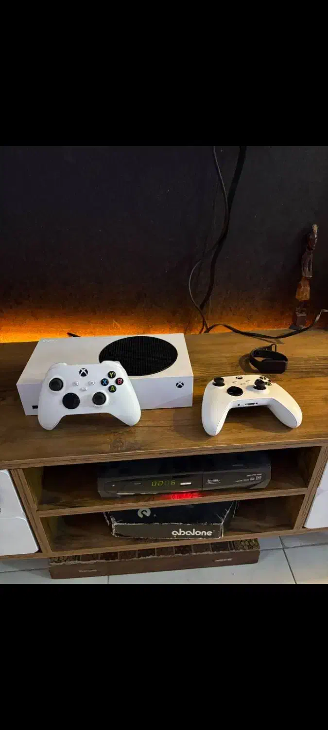 Xbox series s 512|کنسول، بازی ویدئویی و آنلاین|تهران, تهرانپارس شرقی|دیوار