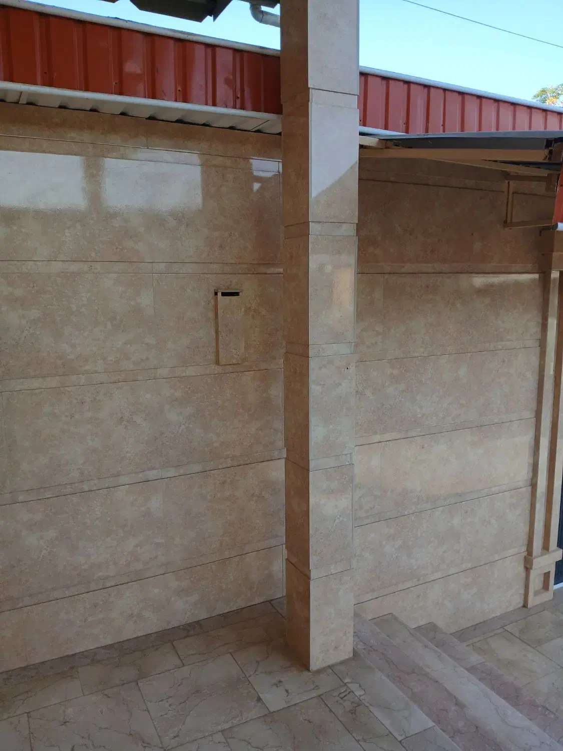 کاشی کاری وگچ وخاک|خدمات پیشه و مهارت|انبارآلوم, |دیوار