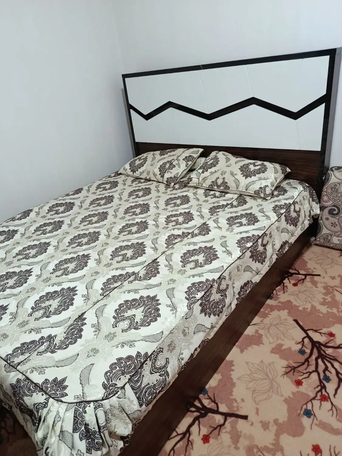 تختخواب طبی دو نفره|تخت و سرویس خواب|ملکان, |دیوار