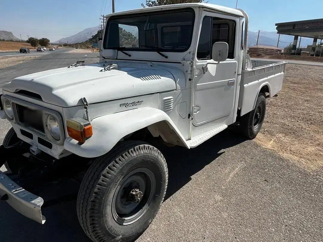 تویوتا تک کابین مدل۱۹۸۳|خودرو سواری و وانت|اصفهان, دانشگاه اصفهان|دیوار