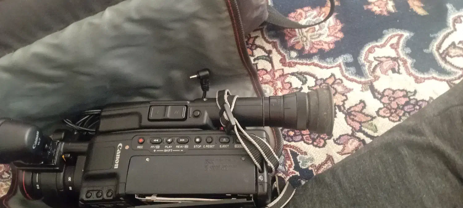 دوربین فیلمبرداری کانن ژاپنی|دوربین عکاسی و فیلم‌برداری|پیشوا, |دیوار