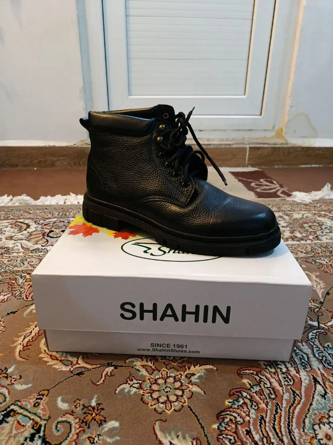 کفش نیم بوت شاهین|کیف، کفش، کمربند|شوش, |دیوار