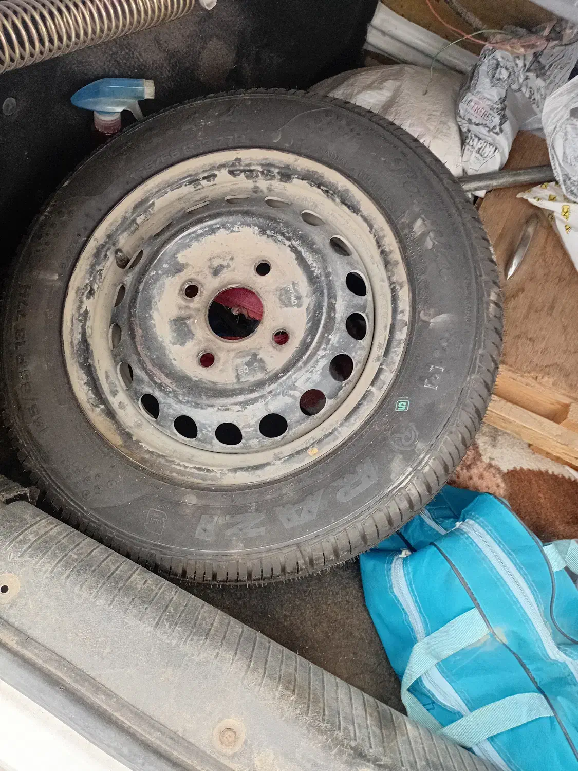 لاستیک|قطعات یدکی و لوازم جانبی|شیروان (خراسان), |دیوار