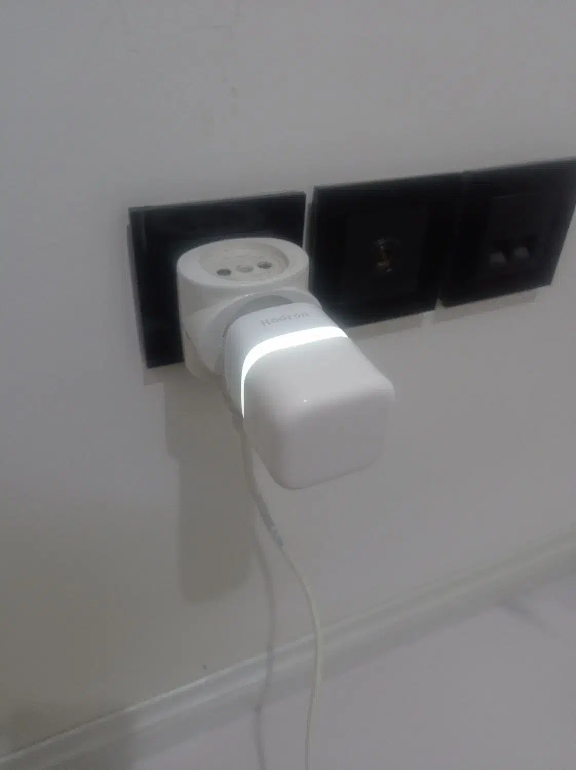 شارژر اصلی آیفون و گارد آیفون ۱۵ پرومکس|لوازم جانبی موبایل و تبلت|مشهد, فرهنگیان (شهرک غرب)|دیوار