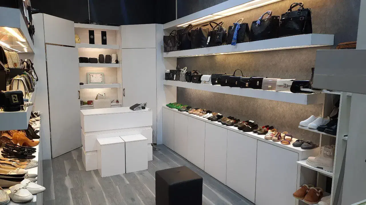 ویترین کیف وکفش|فروشگاه و مغازه|تهران, نیلوفر|دیوار