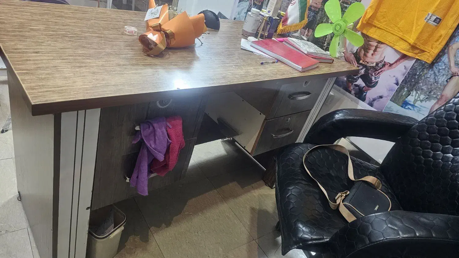 میز اداری|مبلمان اداری|بروجرد, |دیوار