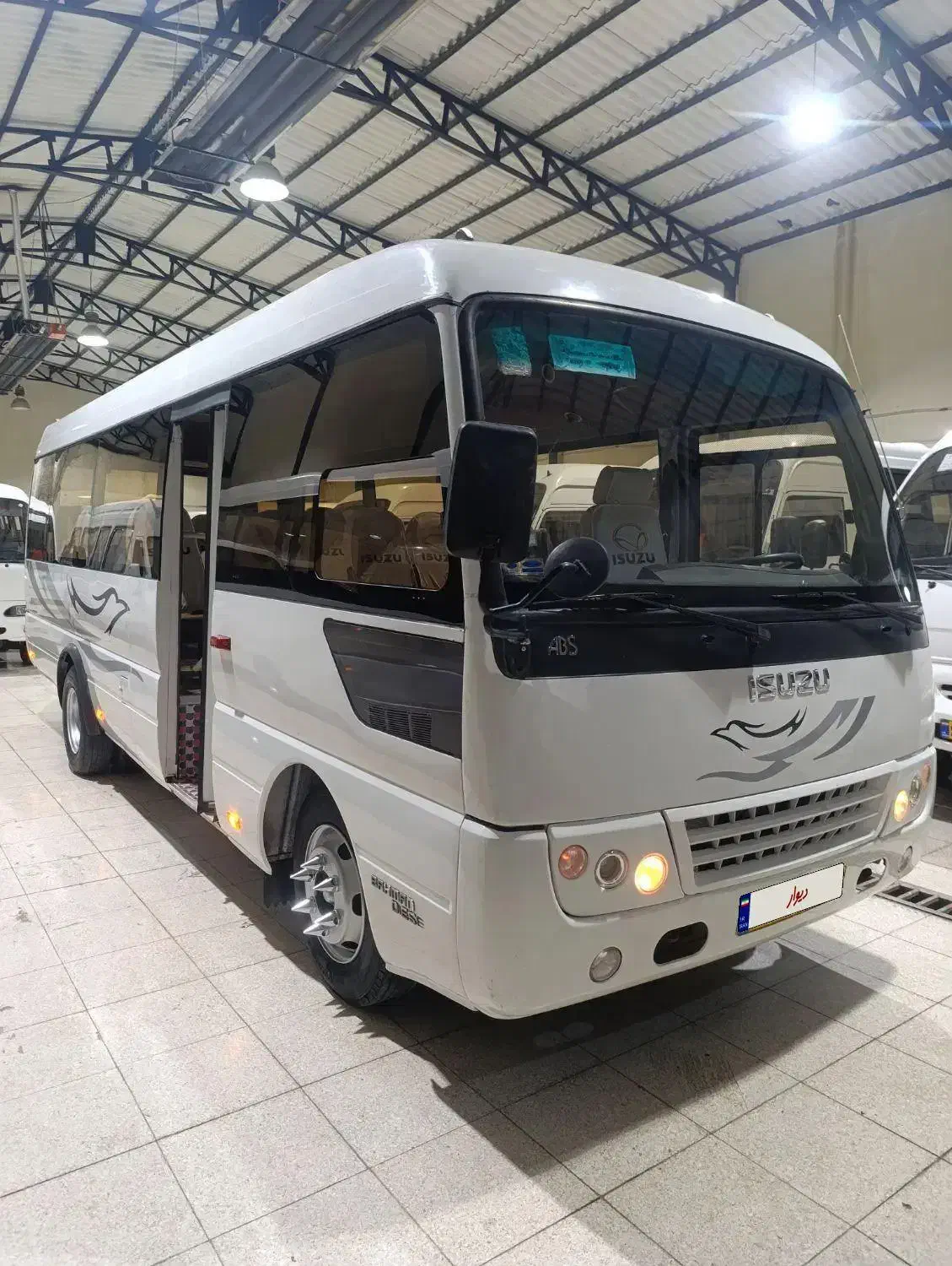 فروش مینی بوس هیونداوایسوزونمایشگاه ایران مینی بوس|خودرو سنگین|اصفهان, باغ دریاچه|دیوار