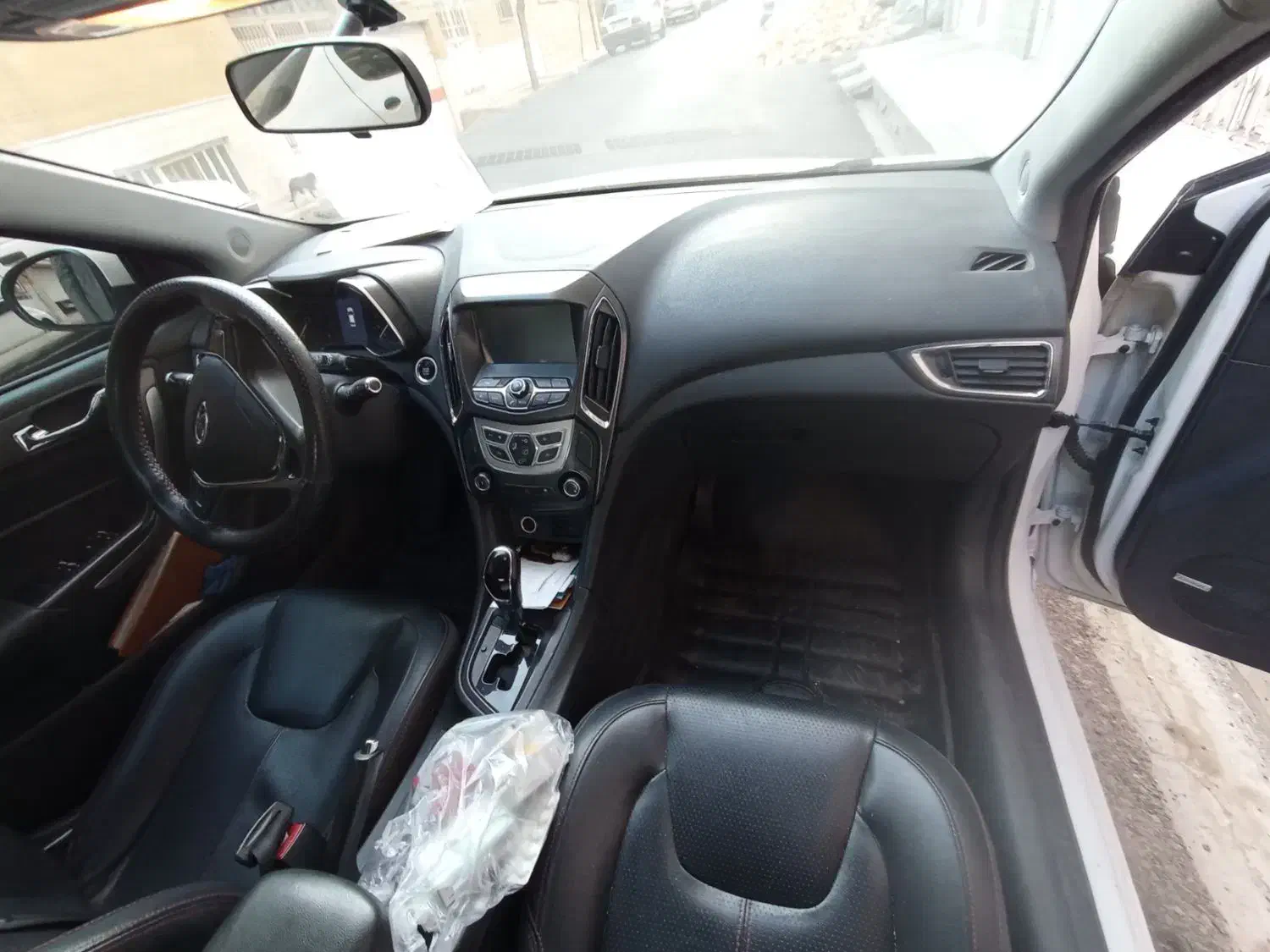 آریزو 5 سفید توربو اکسلنت|خودرو سواری و وانت|قم, سالاریه|دیوار