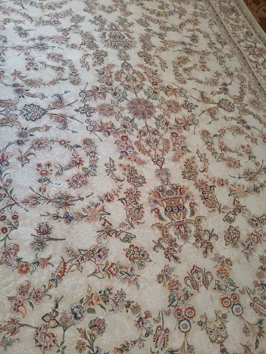 نه متری برجسته|فرش|زنجان, |دیوار