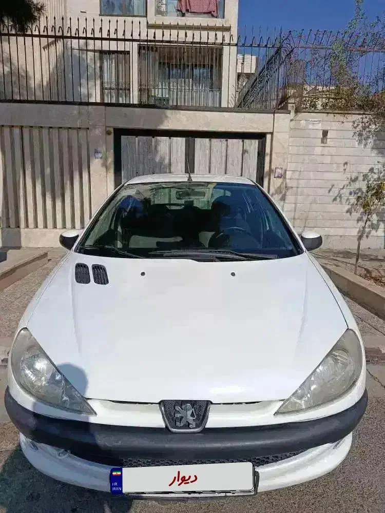 پژو ۲۰۶ تیپ ۵ مدل ۱۳۹۶ کم کارکرد|خودرو سواری و وانت|تهران, جوادیه تهرانپارس|دیوار