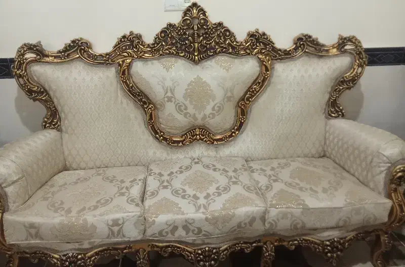 مبل سلطنتی 9نفره|مبلمان خانگی و میز عسلی|قصرشیرین, |دیوار