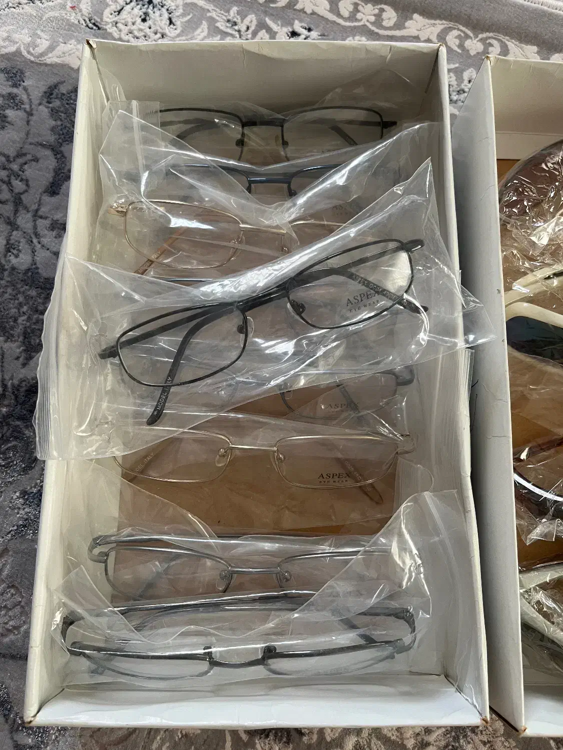 فرم عینک|زیورآلات و اکسسوری|رشت, یخسازی|دیوار