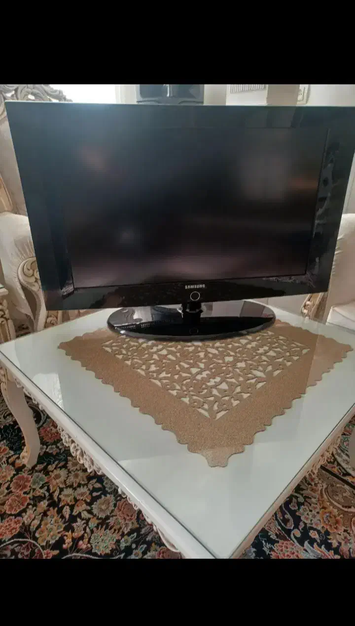 تلویزیون ۳۲ اچ دی|تلویزیون و پروژکتور|تاکستان, |دیوار