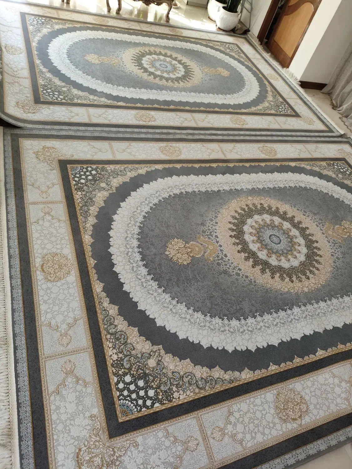 سه تخته فرش فدک ۱۲۰۰شانه تراکم ۳۶۰۰|فرش|اصفهان, کنگاز|دیوار