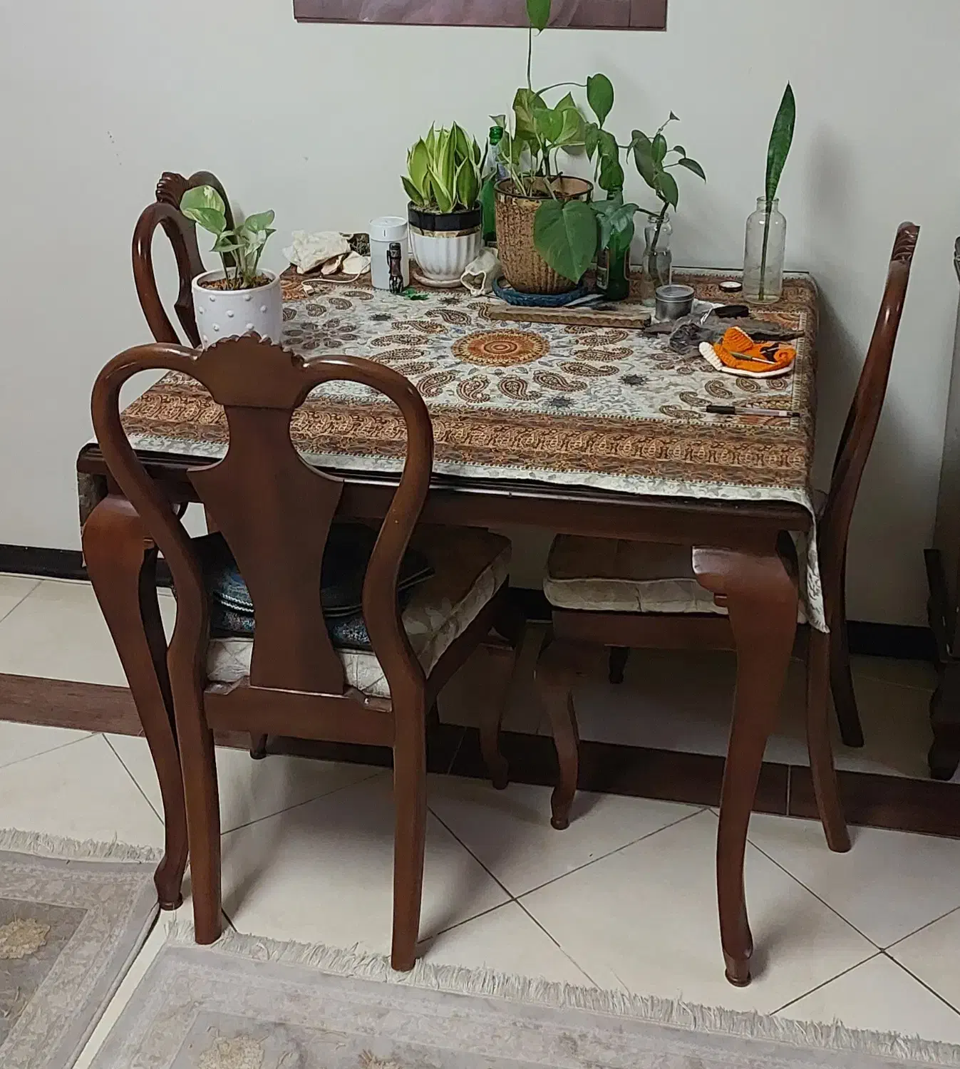 میز نهار خوری ۴ نفره بسیار تمیز و سالم|میز و صندلی غذاخوری|تهران, باغ فیض|دیوار