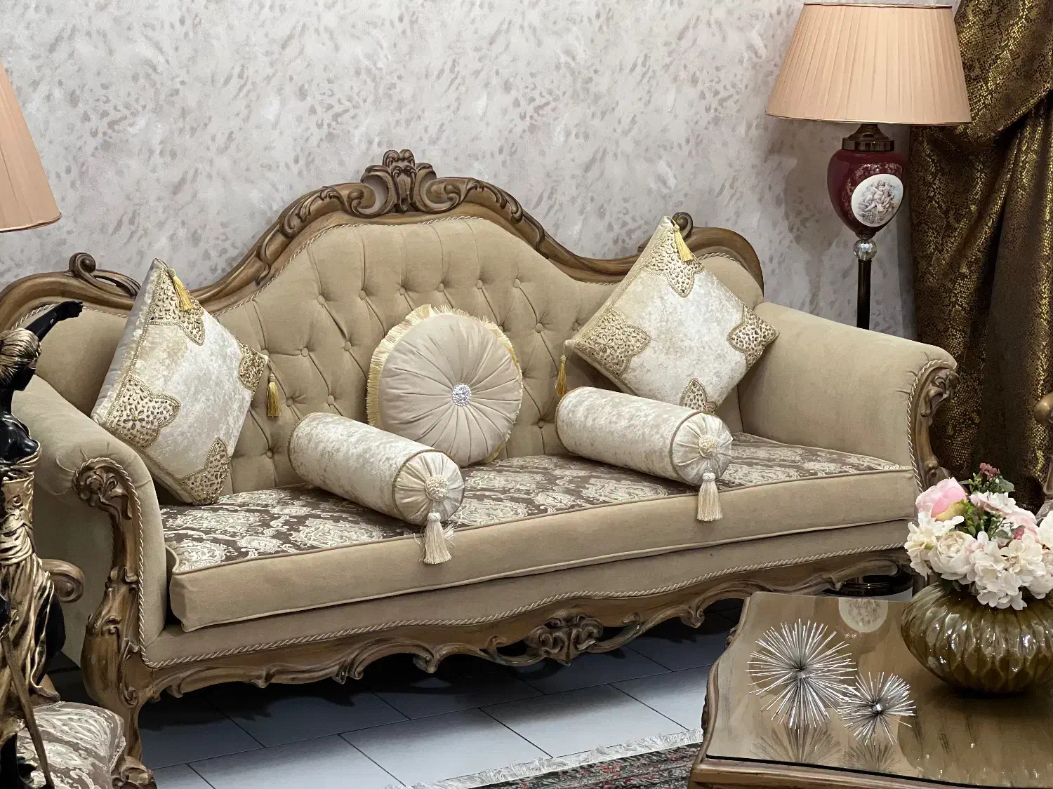 مبلمان استیل مبل سلطنتی مدرن با ناهارخوری در حد نو|مبلمان خانگی و میز عسلی|تهران, شمسآباد|دیوار